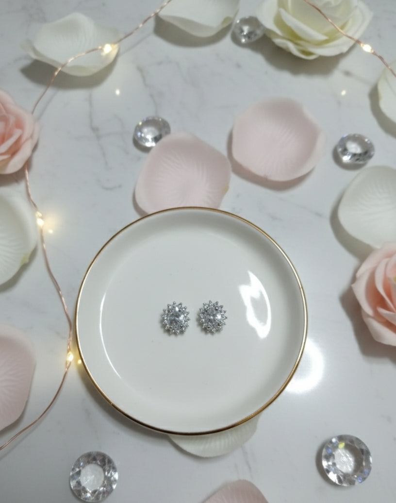 Oval shape diamond studded dailywear earrings