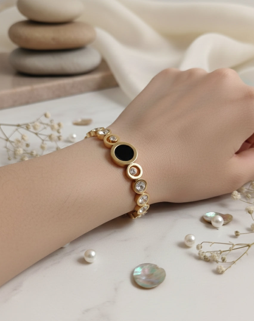 ANTI TARNISH TRENDY BANGLE BRACLETE