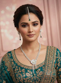 Rose shaped diamond stuuded neck peice with maangtika