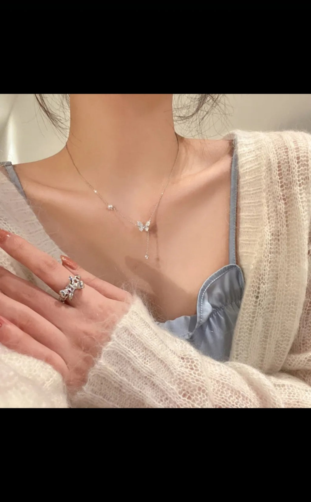 BUTTERFLY CHAIN PENDANT